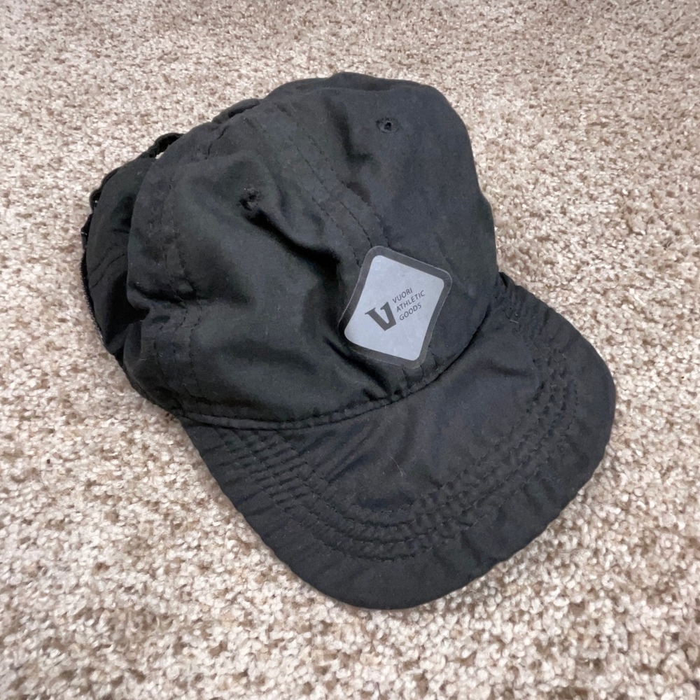 Vuori Hat Unisex OS Black Athletic Running Performance Baseball Cap Packable Run